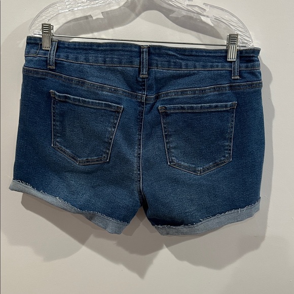 🔥4X$25 Time and Tru Women's Maternity Roll Cuff Shorts Size L - Picture 8 of 12